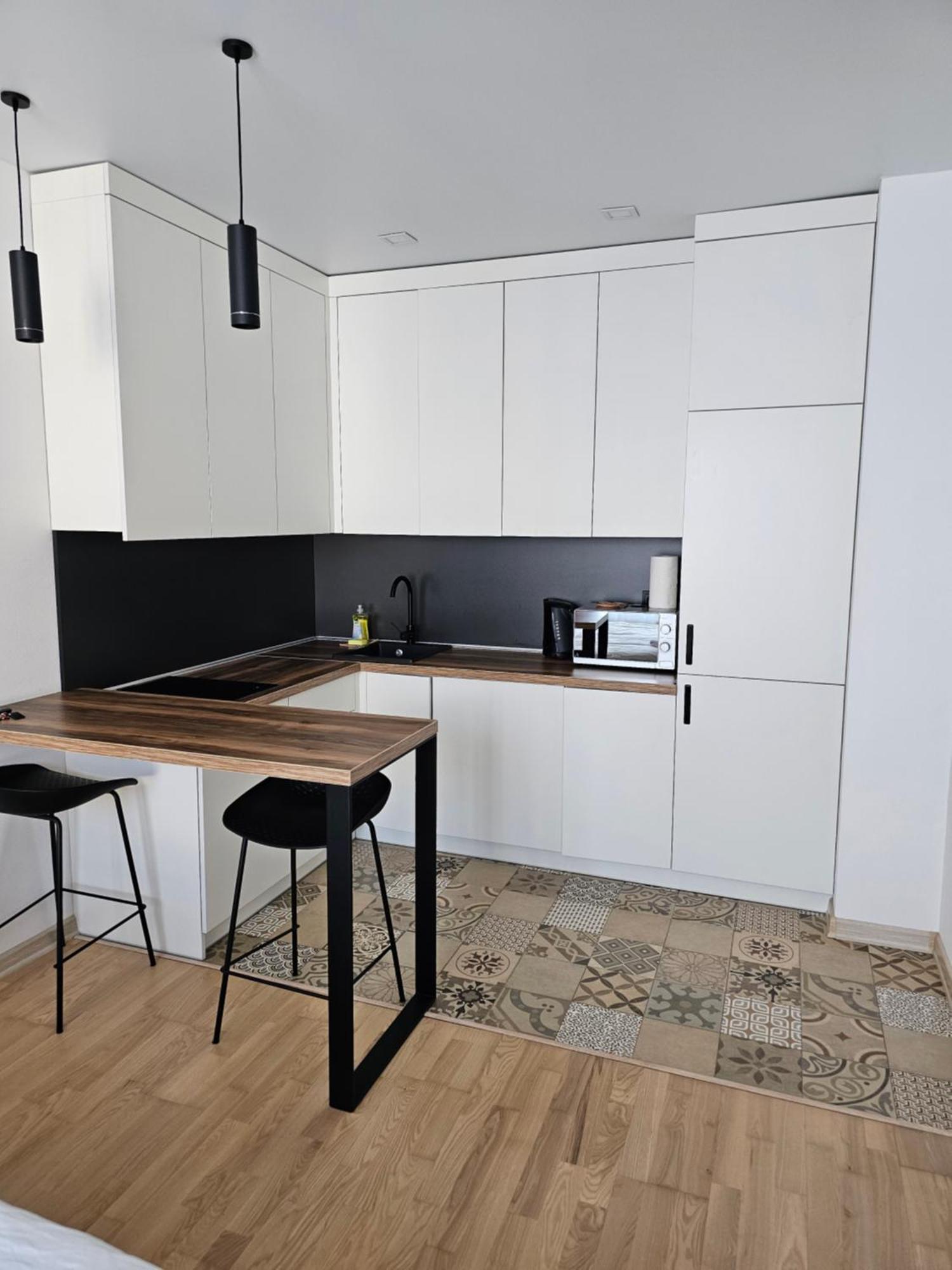 Nyvky Like Home - Studio - Apt 35 Киев Екстериор снимка