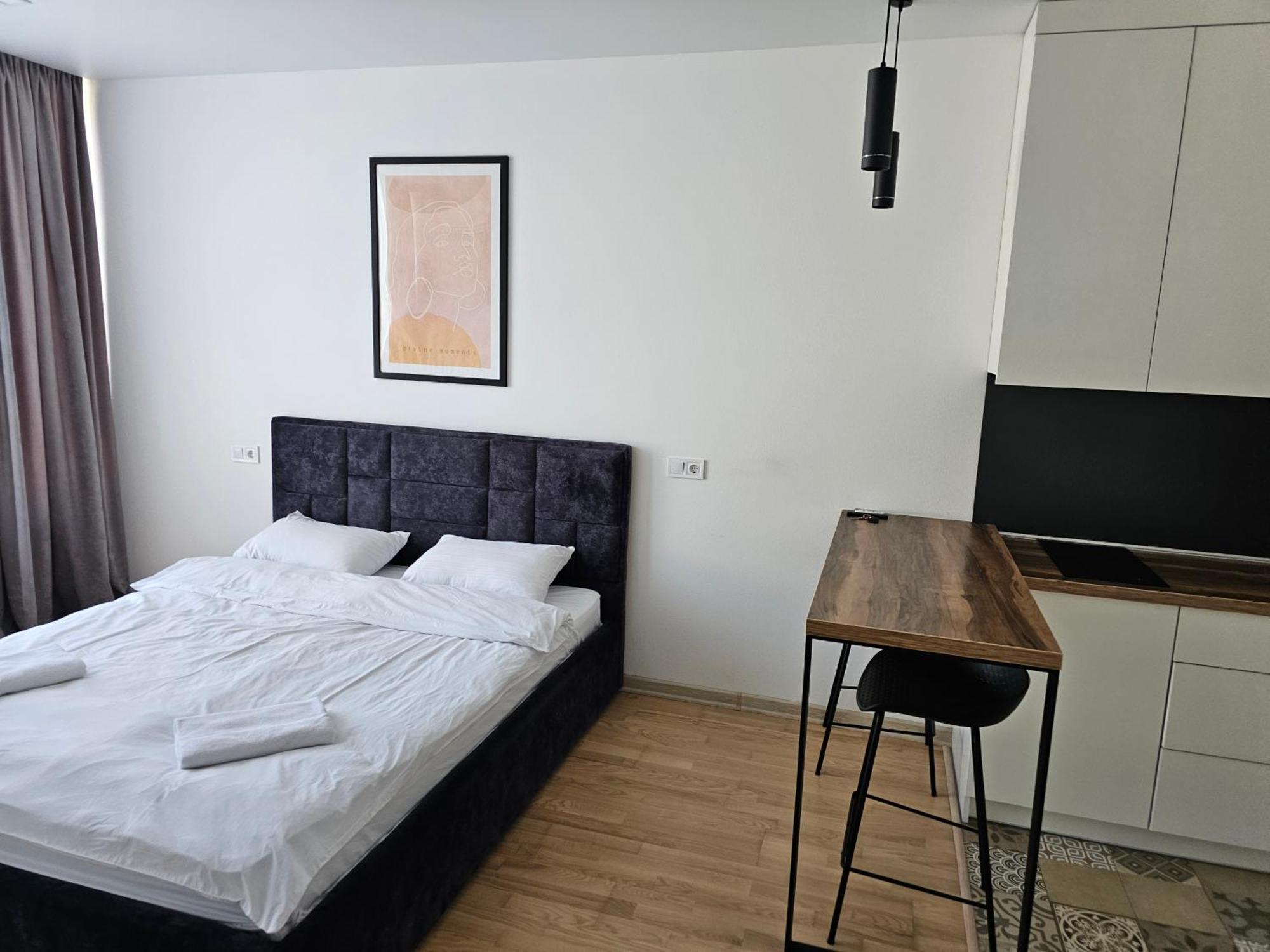 Nyvky Like Home - Studio - Apt 35 Киев Екстериор снимка